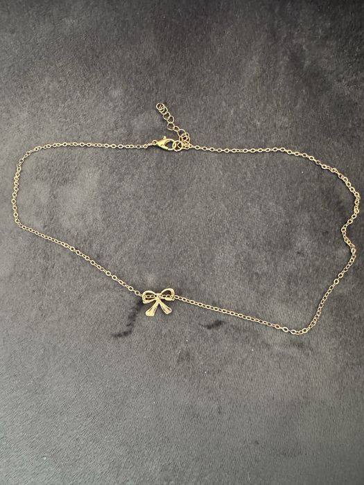 Naszyjnik z kokardką