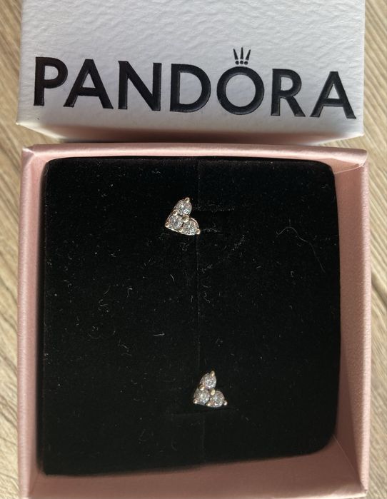 Pandora Kolczyki sztyfty serca z cyrkoniami NOWE