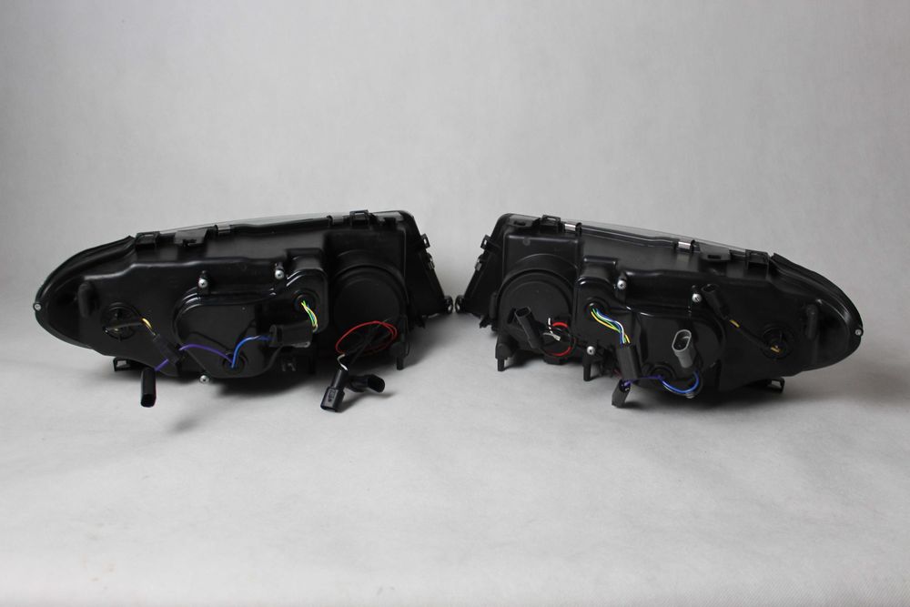 Lampy przednie przód BMW E46 COUPE 03-06 D2S CCFL LED XENON RINGI CHRO