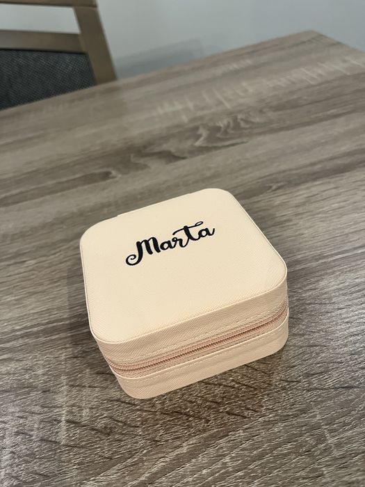 Organizer na biżuterię