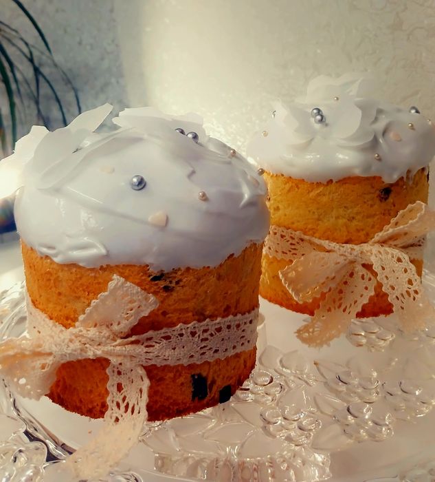 Великодні паски на замовлення