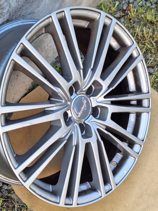 Темно сірі литі диски R18 VW ID4 Passat Alltrack B8 Tiguan 2