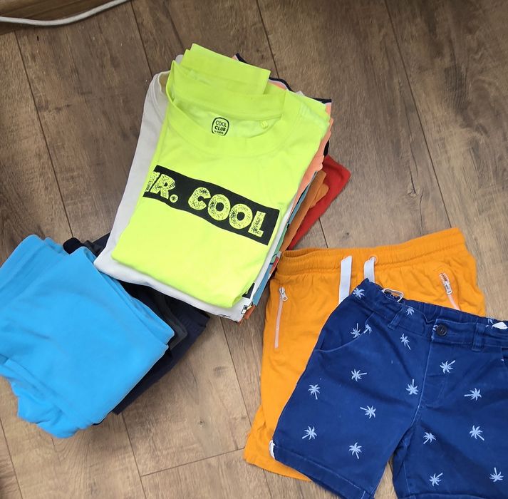 Zestaw ubrań rozmiar 134 T-shirt 34 sztuki