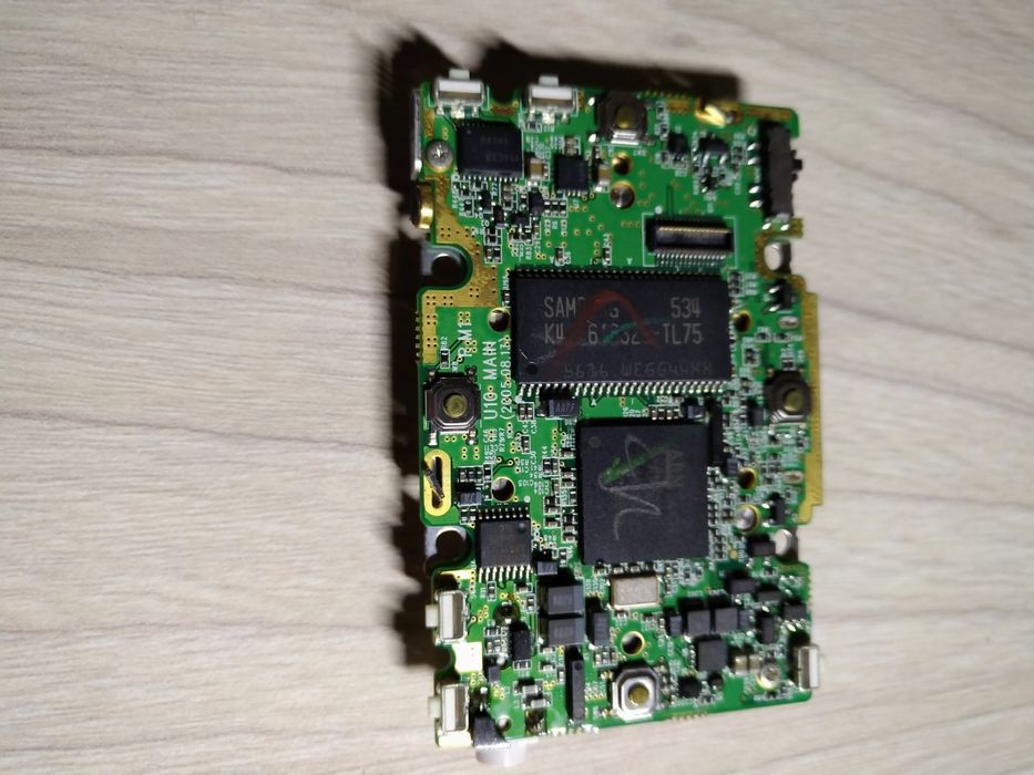 Плата на mp3 плеєр iriver U10CT 512 mb. Б/у