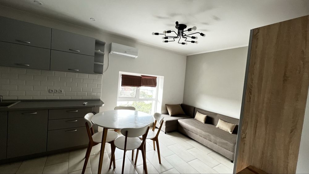 Продаж квартири 3х кім 55м2 Партизанська 1а с. Хотів