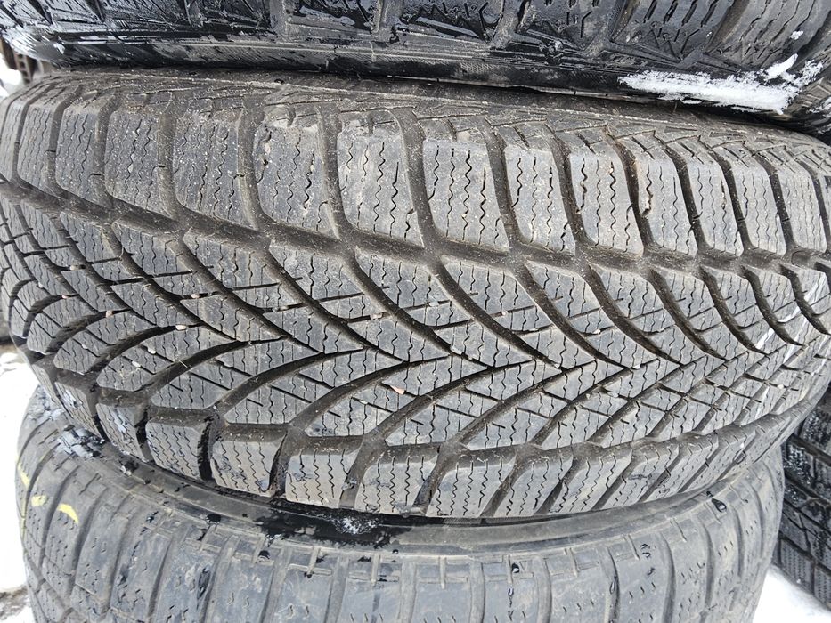 Резина зима поштучно распаровка 185/60 r15 радиус 15 зимняя