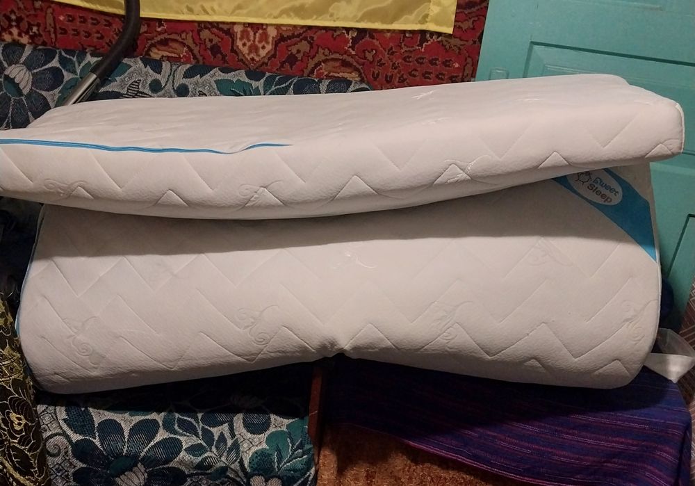 Матрац топпер в ідеальному стані