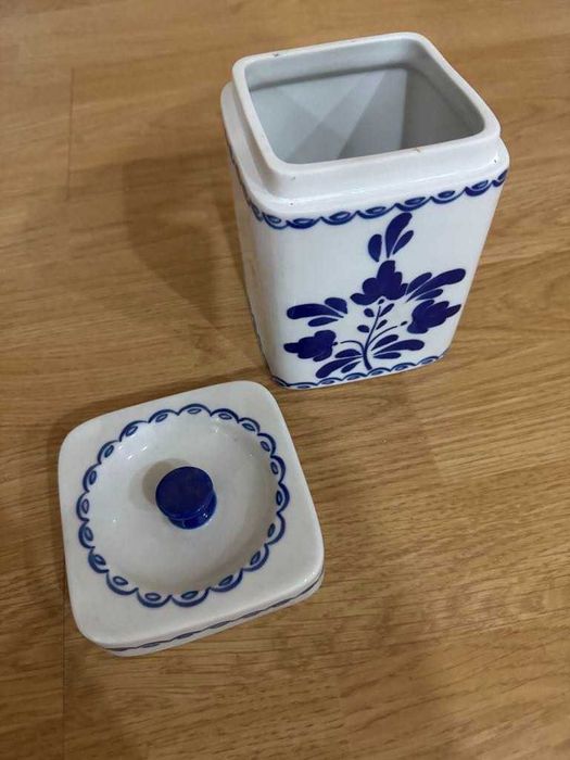 frasco de Viana do Castelo pintado à mão by Cândida