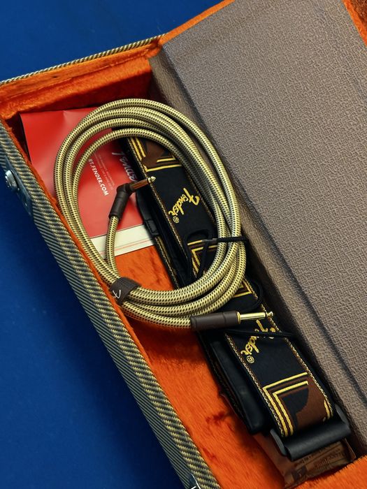 Fender Stratocaster Eric Clapton Artist Series Noiseless Olympic White