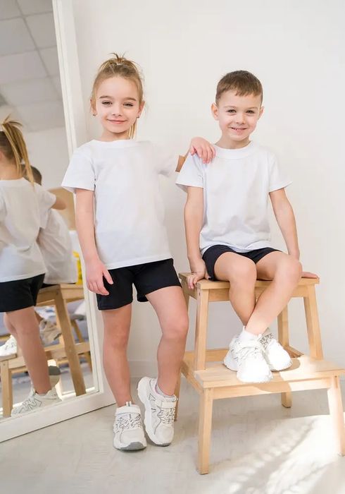 Однотонні дитячі футболки білі, жовті, сині, блакитні, кольорові