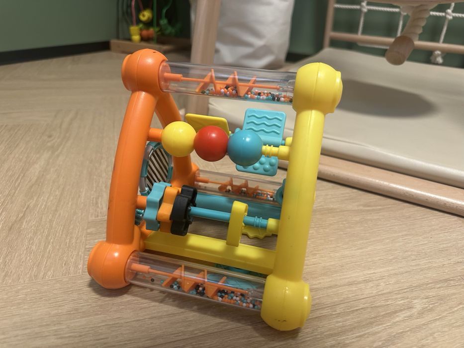 Розвиваючий активний трикутник для малюків + ПОДАРУНОК