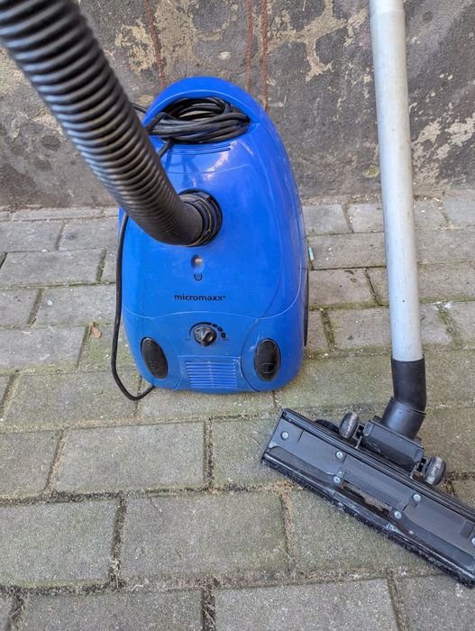 Odkurzacz micromax sprawny.