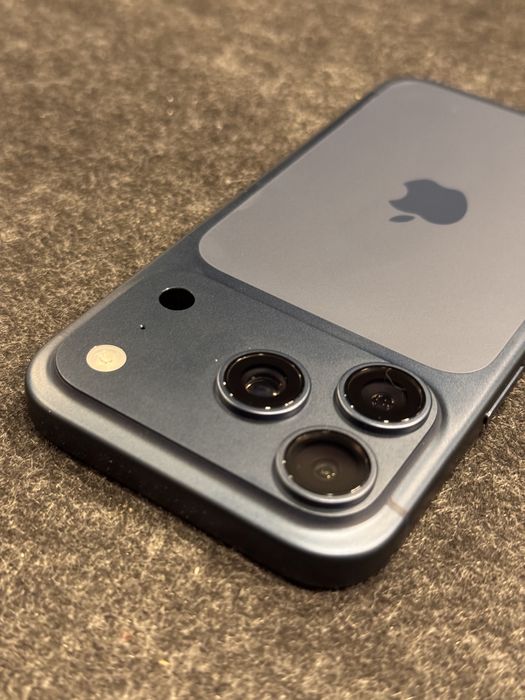 Iphone 17 Pro 256 + capa Apple Techwoven