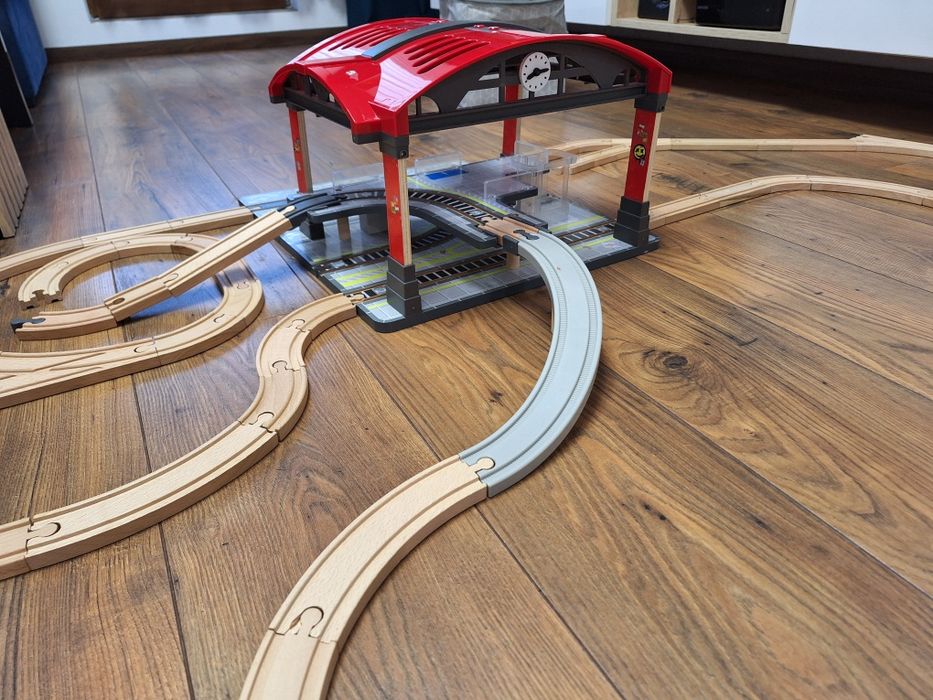 Drewniane Tory kolejka, stacja metra, pociąg