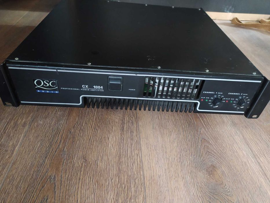 Підсилювач qsc усилитель звука
