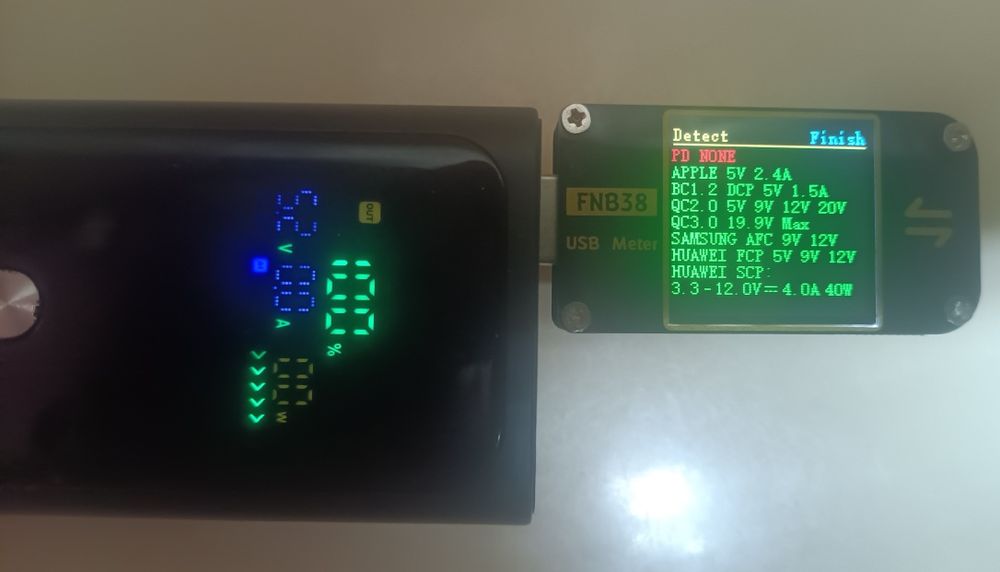 Продам повербанк PD100