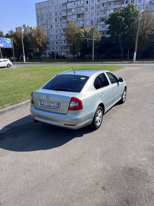 Skoda Octavia 2012 1.8TSI MT