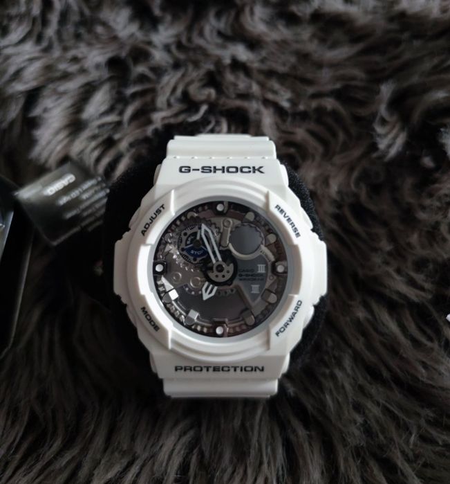 Годинник Casio G-Shock Білий