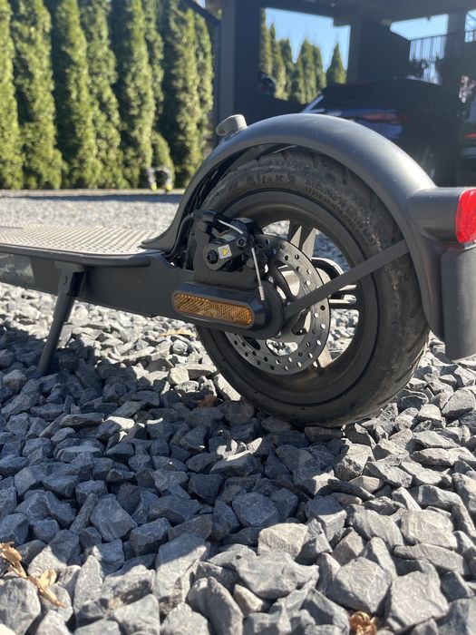 Hulajnoga elektryczna Mi Electric Scooter Essential