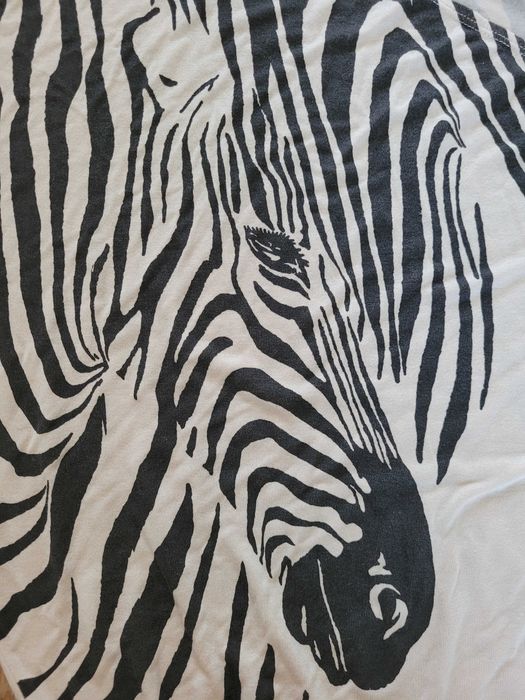 Bluzka damska S 36 Bershka beżowa dekolt ze skosa zebra beżowa
