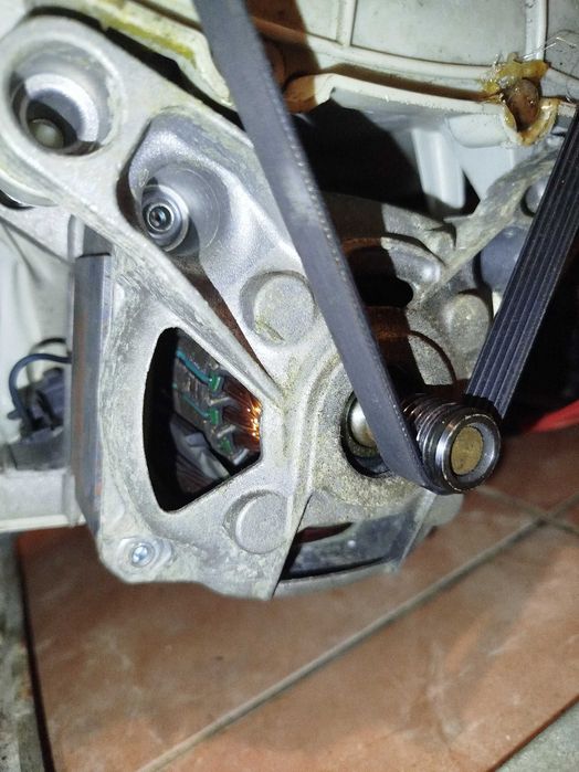 Електродвигун Whirpool AWT 2295 та запчастини до неї