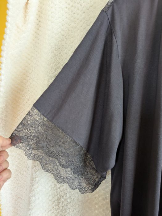 Grafitowe kimono, peniuar z koronką. Oversize