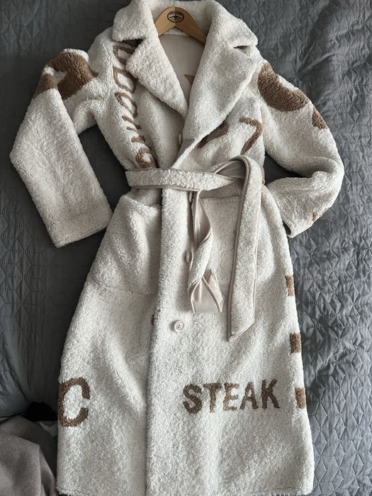 Стильна шубка -дубленка , практично нова! Хіт сезону!