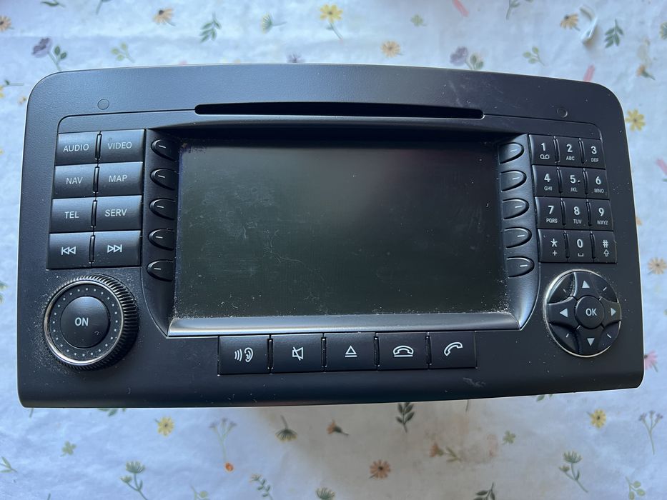 Штатна магнітола мерседес