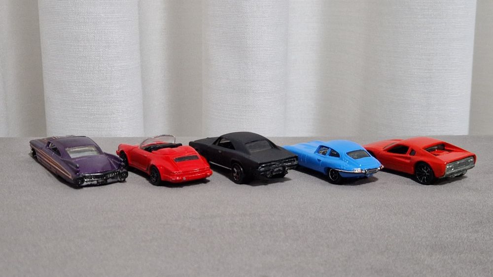 Carros e avião Mattel/HotWheels