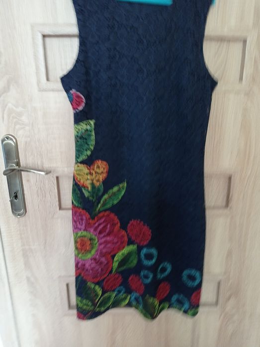 Sukienka Desigual koronkowa