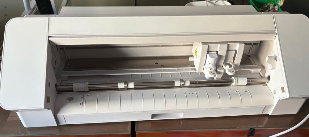 Selling CAMEO 4 Cutting Plotter432274554655887362