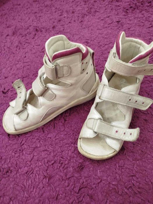 Ортопедичні (Вальгус) босоніжки дитячі на дівчинку