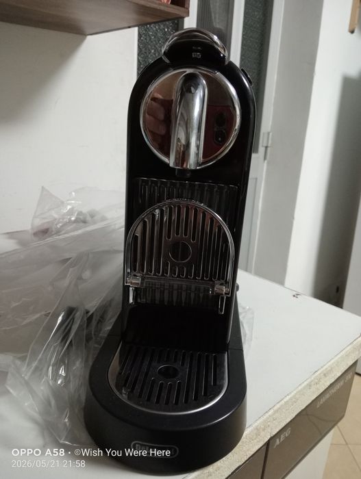 MÁQUINA  de  CAFÉ