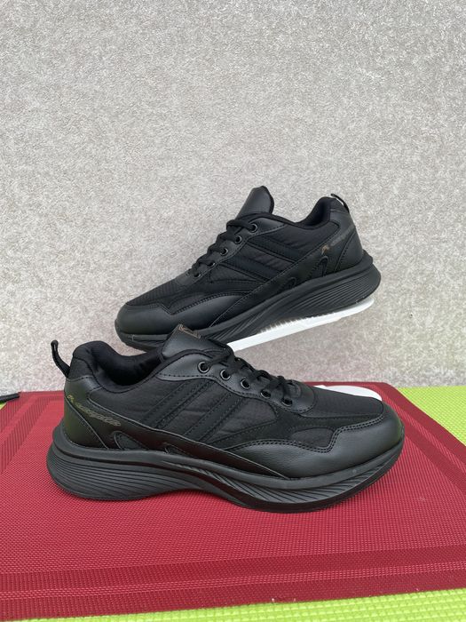 Чоловічі кросівки р 40,41.42.43.44.45