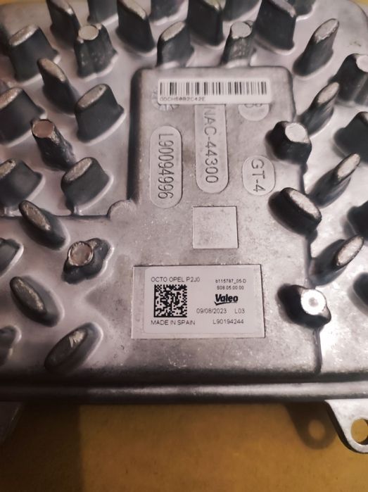 Блок Led блок розжига розпалювання Опель Мокка L90094996 новий оригінал
