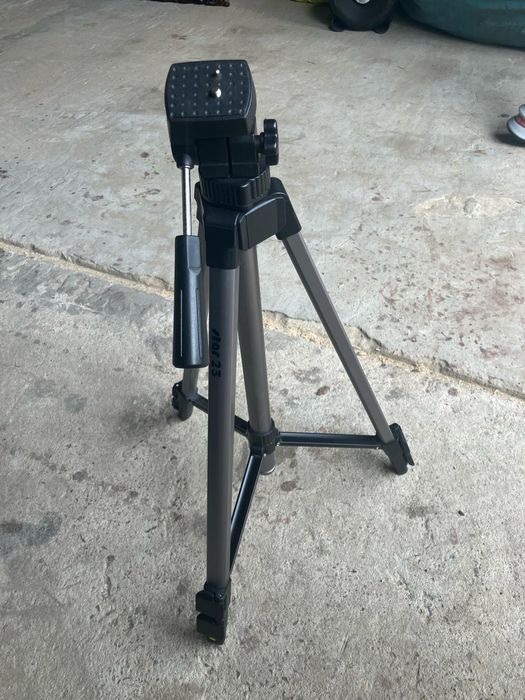 Sprzedam statyw alpha 2500 pod aparat fotograficzny