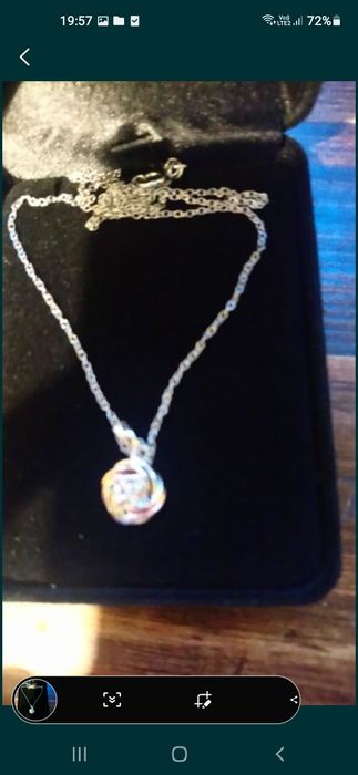 Naszyjnik srebrny avon