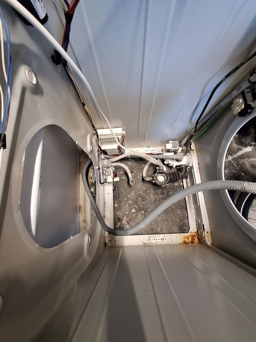 Pralka Ariston na  części