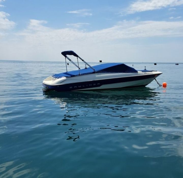 Bayliner 2050 V8  " Edição Especial "