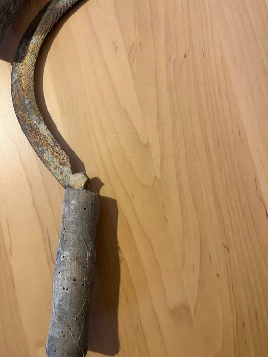 Dwa stare sierpy PRL