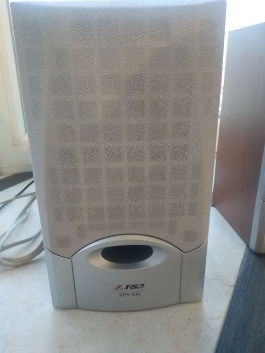 Продам колонки SPS-606.