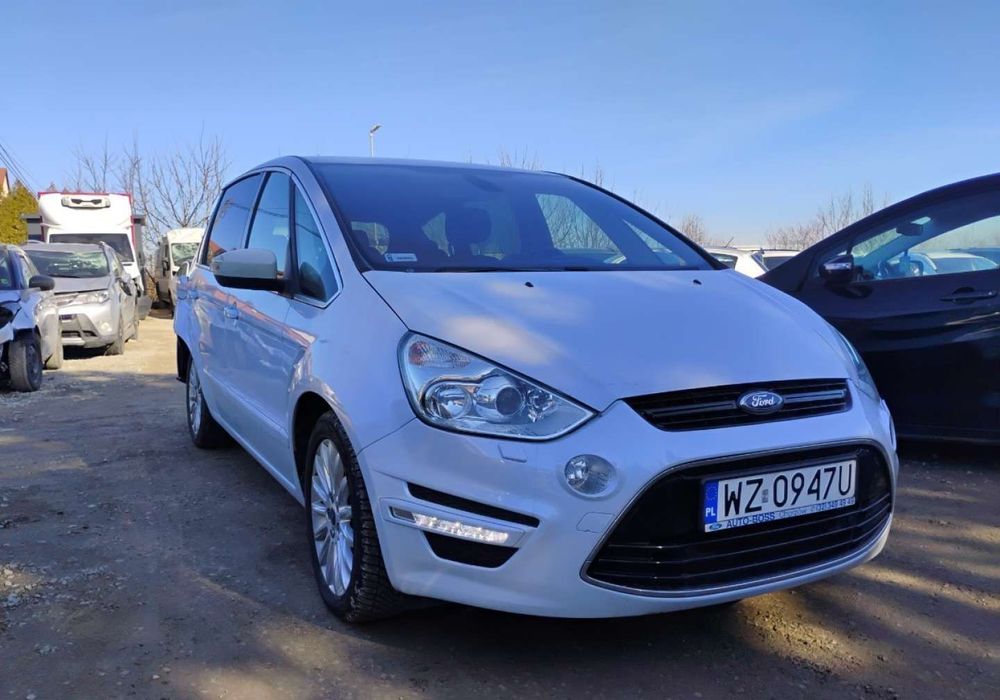 Ford S-Max 2014r, 2.0 TDCI. AUTOMAT. Lekko uszkodzony tył. Jeździ.