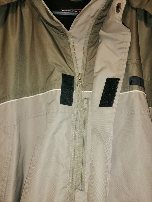 Чоловіча куртка.