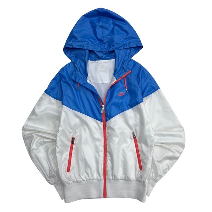 Жіноча вітрівка Nike Windrunner оригінал розмір M