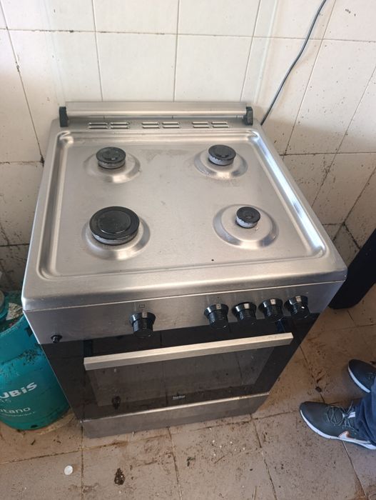 Fogão a gás - semi novo
