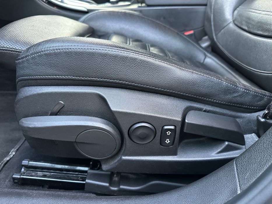 Продам автомобіль Opel Insignia