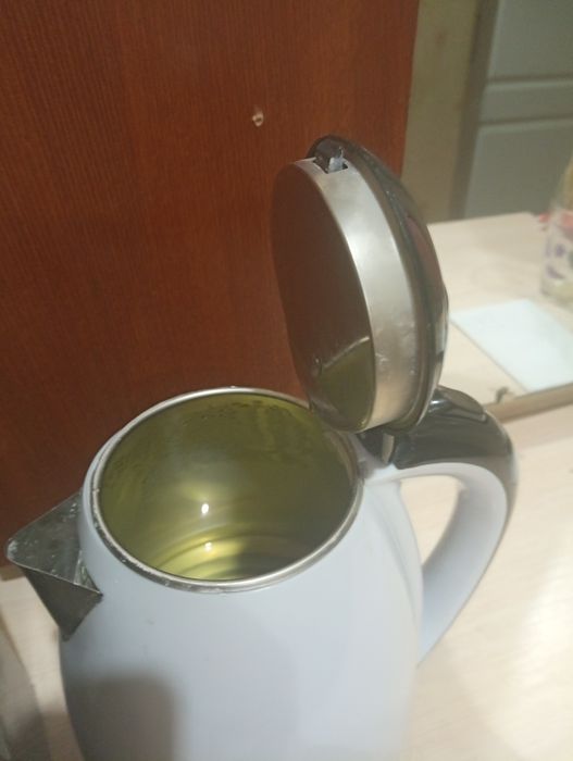 Чайник електричний Лібертон