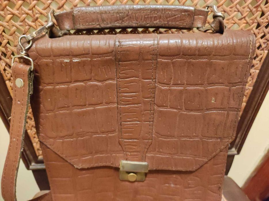 Mala tiracolo vintage, em pele