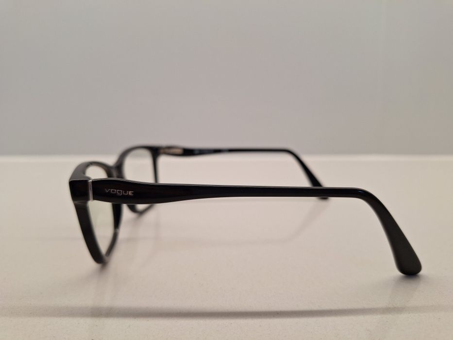 Óculos Vogue pretos