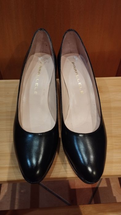 Botas e sapatos de salto